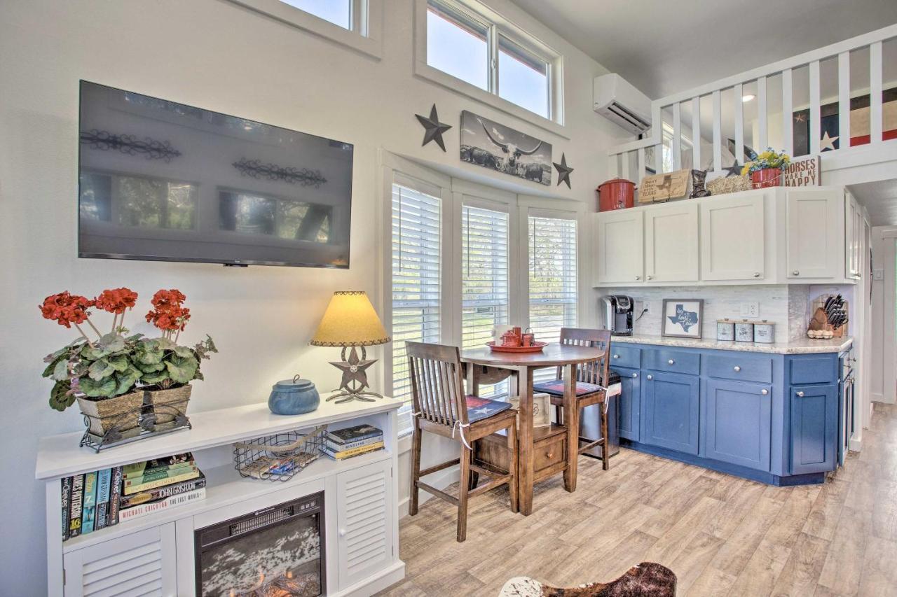 Cozy Mckinney Tiny Home With Porch And Fire Pit! Eksteriør bilde