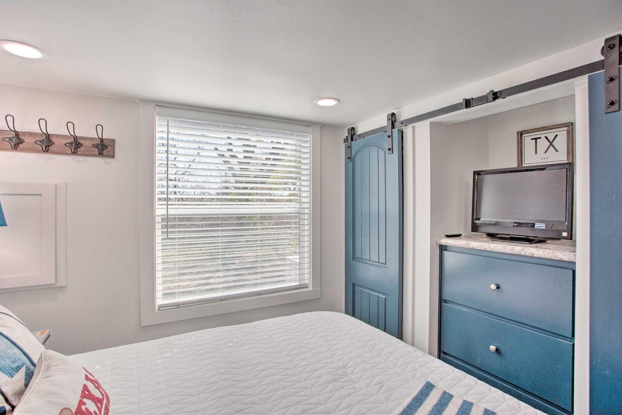 Cozy Mckinney Tiny Home With Porch And Fire Pit! Eksteriør bilde