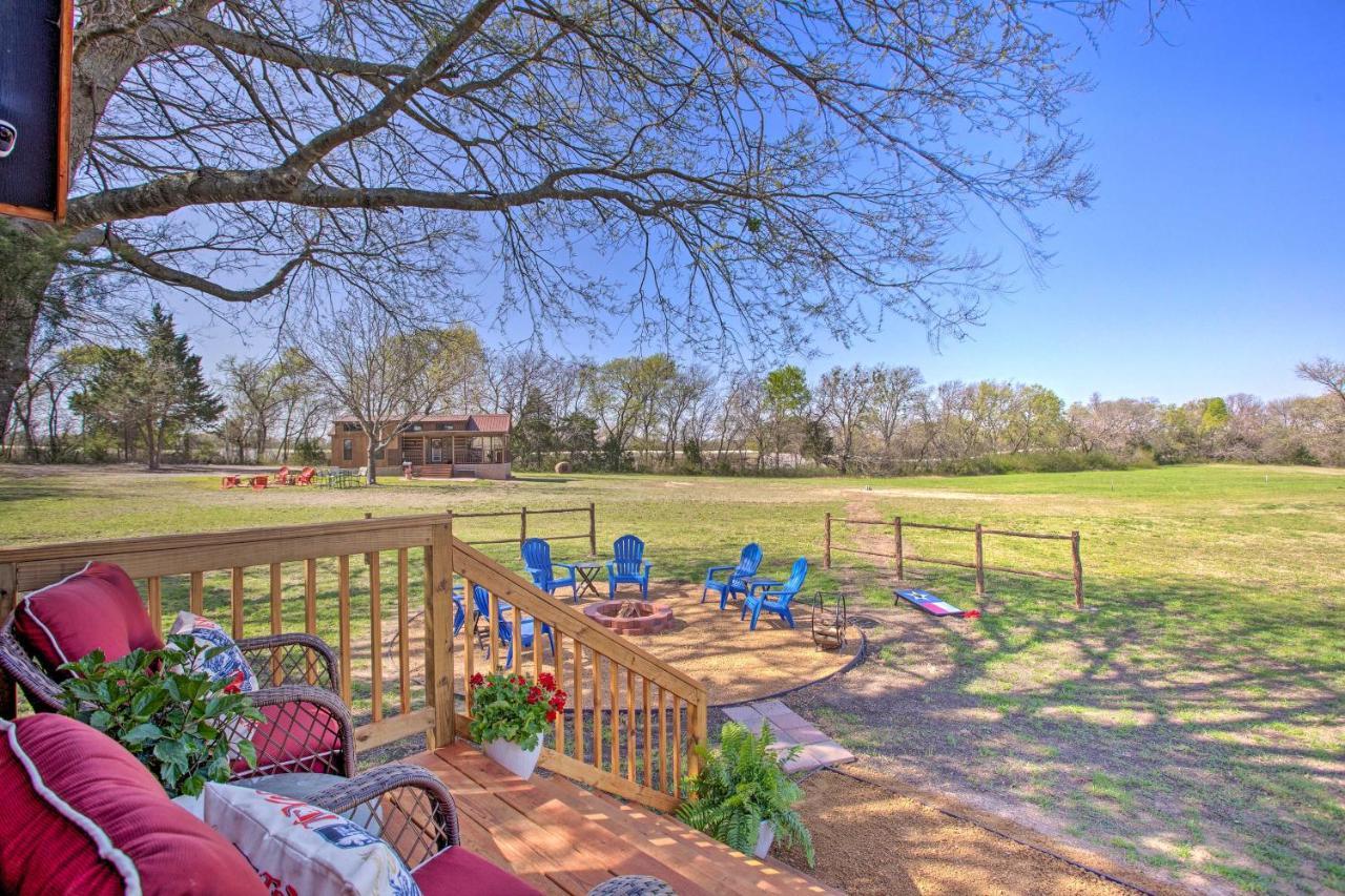 Cozy Mckinney Tiny Home With Porch And Fire Pit! Eksteriør bilde